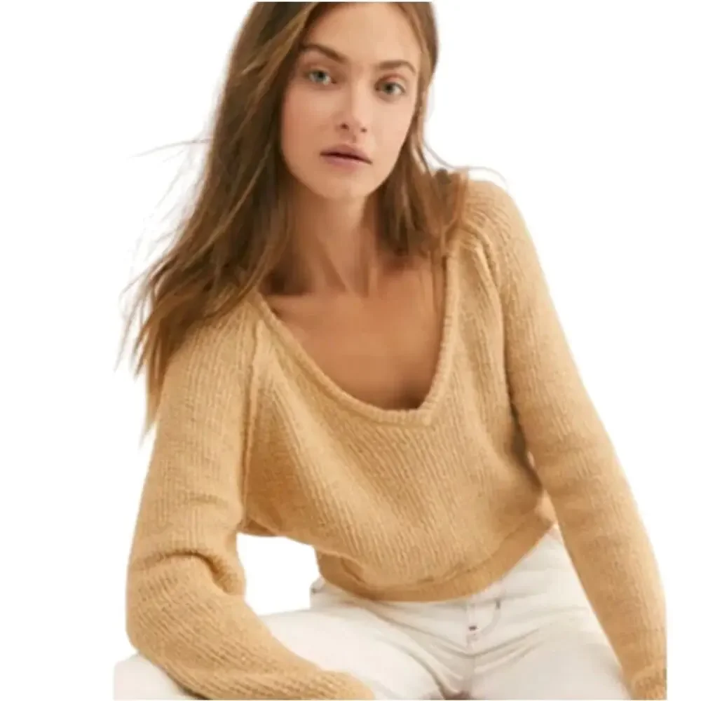 Free People Sweater Womens Size XS Camel Brown V Neck Knit Cropped Pullover - Picture 3 of 16
